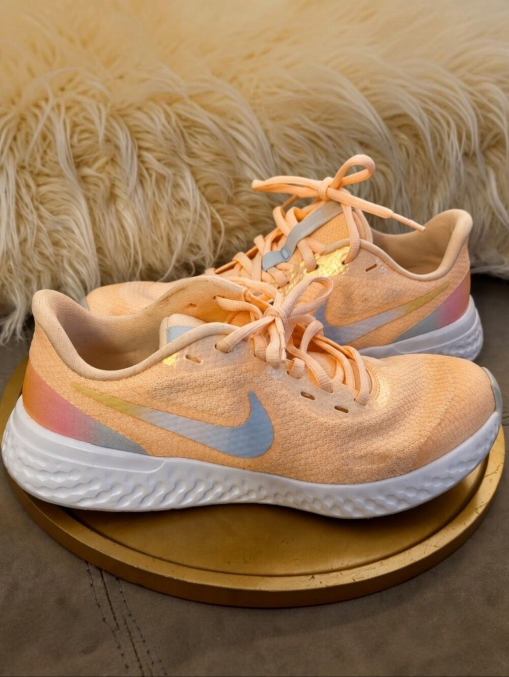 Nike Peach Running Sneakers Lightweight Comfort Big Girl Sz 5.5 Fits Woman's 7.5